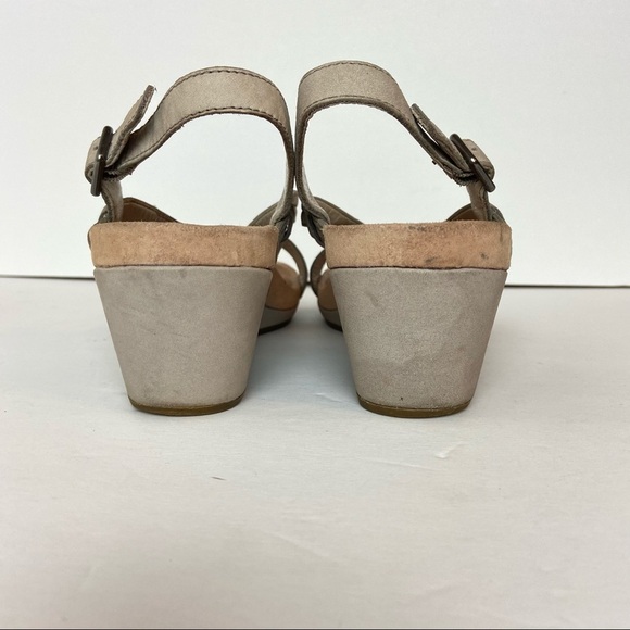 UGG Kenley Nubuck Suede Oyster Women’s Wedge Sandal Size 8 - Picture 2 of 8